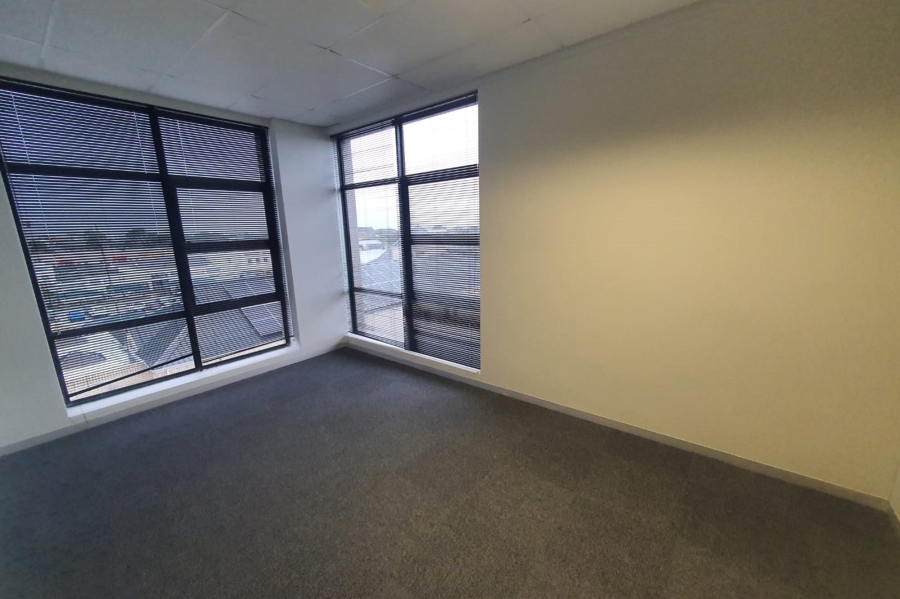 To Let commercial Property for Rent in Newton Park Eastern Cape